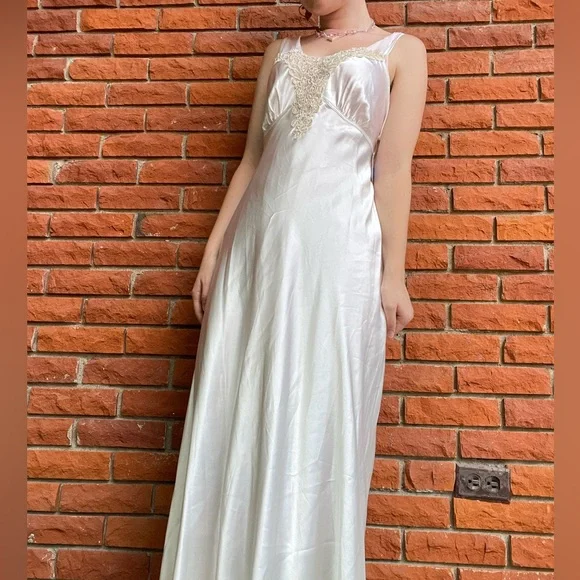 SOLD Vintage satin lace slip dress - Picture 8 of 15